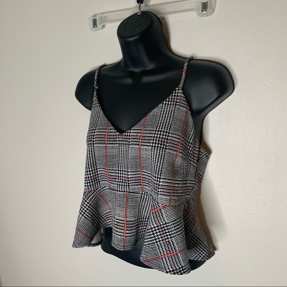 VIBE Sportswear Plaid Crop Top